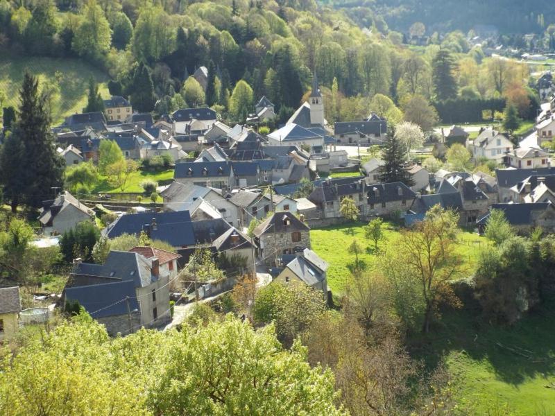 Maison De Village Au Pied Des Pyrenees Marignac  Екстериор снимка
